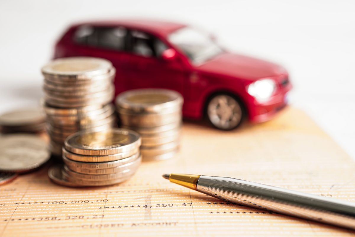 Auto, penna e monete