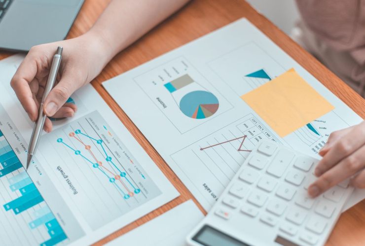 Analisi di dati e grafici facendo dei calcoli